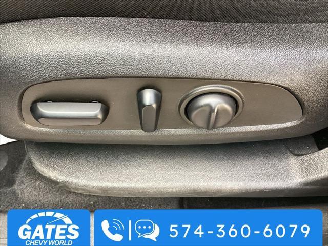 used 2022 Chevrolet Equinox car, priced at $23,228