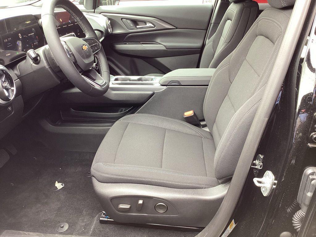 new 2026 Chevrolet Equinox EV car, priced at $38,495