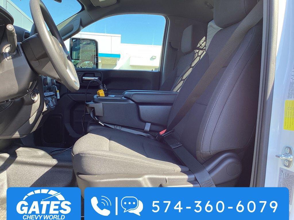 new 2025 Chevrolet Silverado 3500 car