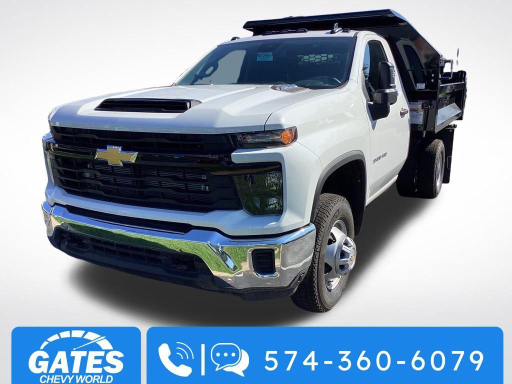 new 2025 Chevrolet Silverado 3500 car