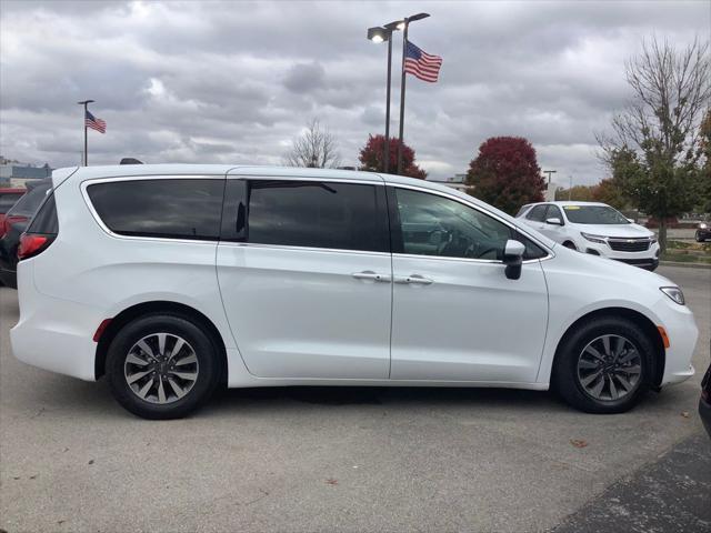 used 2023 Chrysler Pacifica Hybrid car, priced at $26,859