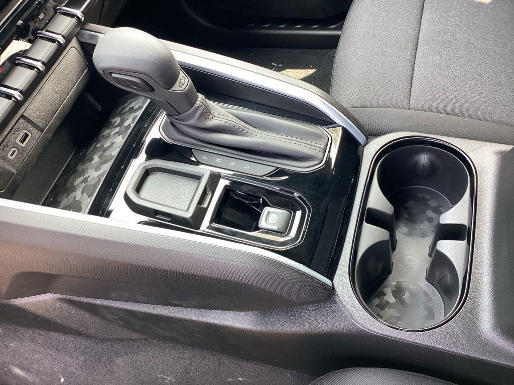 new 2025 Chevrolet Colorado car, priced at $34,630