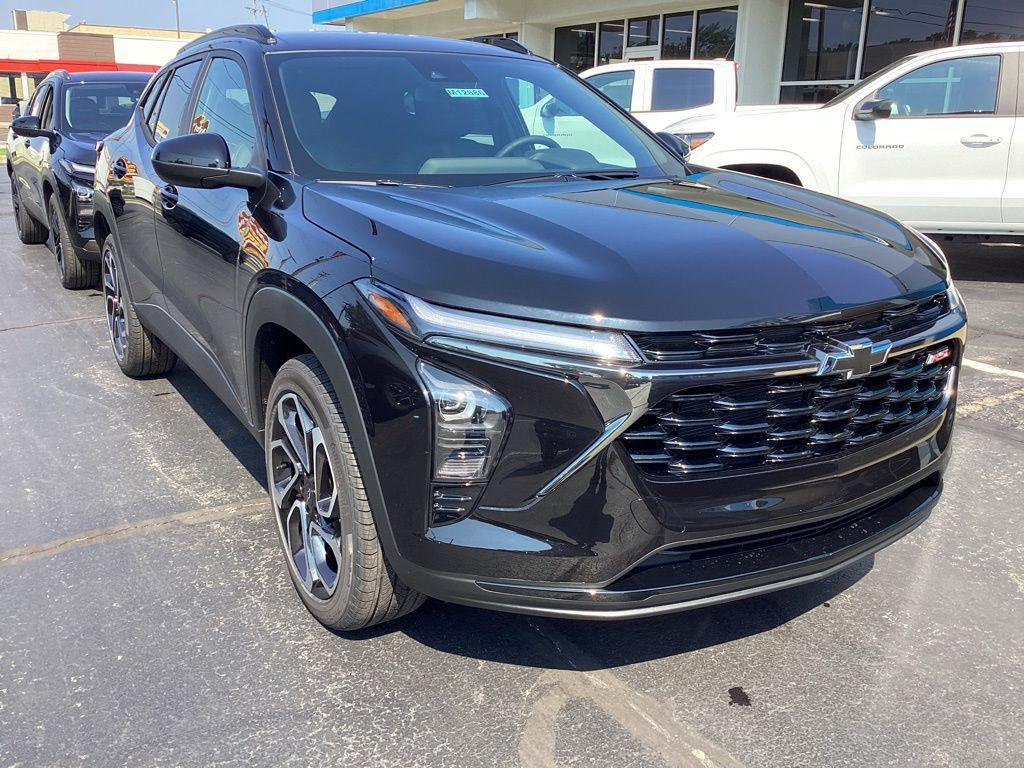 new 2025 Chevrolet Trax car, priced at $26,855