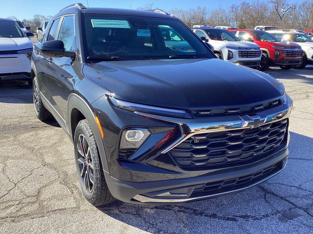 new 2025 Chevrolet TrailBlazer car, priced at $33,430