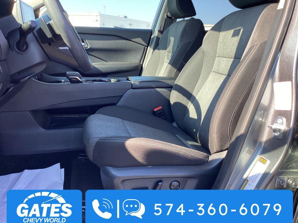 used 2024 Nissan Rogue car, priced at $24,937