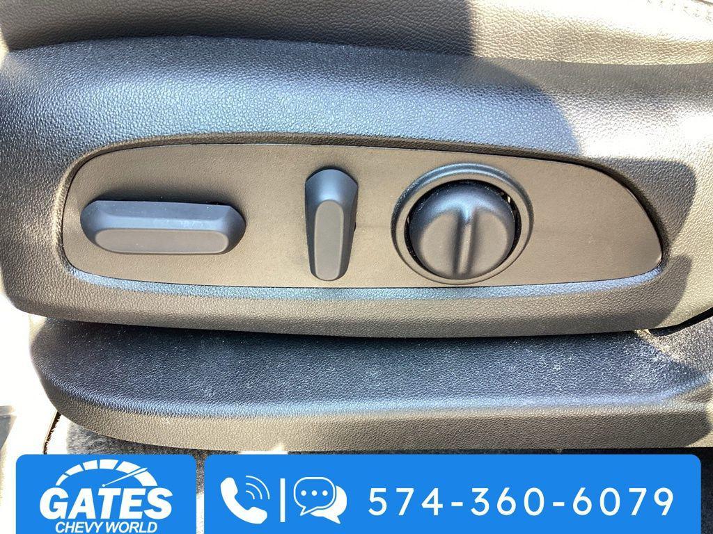 used 2023 Chevrolet Traverse car, priced at $36,266