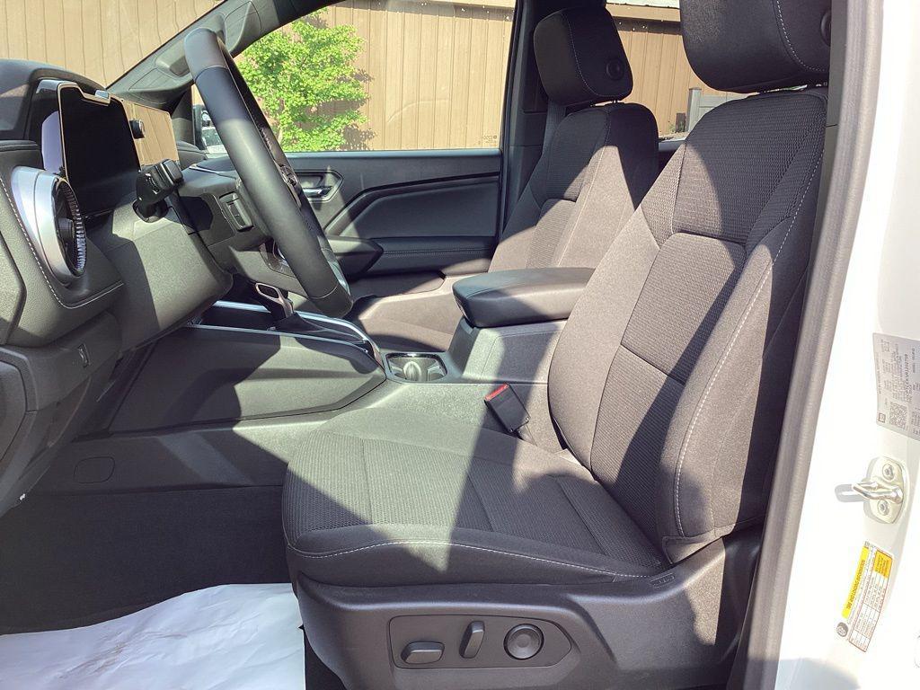 new 2024 Chevrolet Colorado car, priced at $42,125