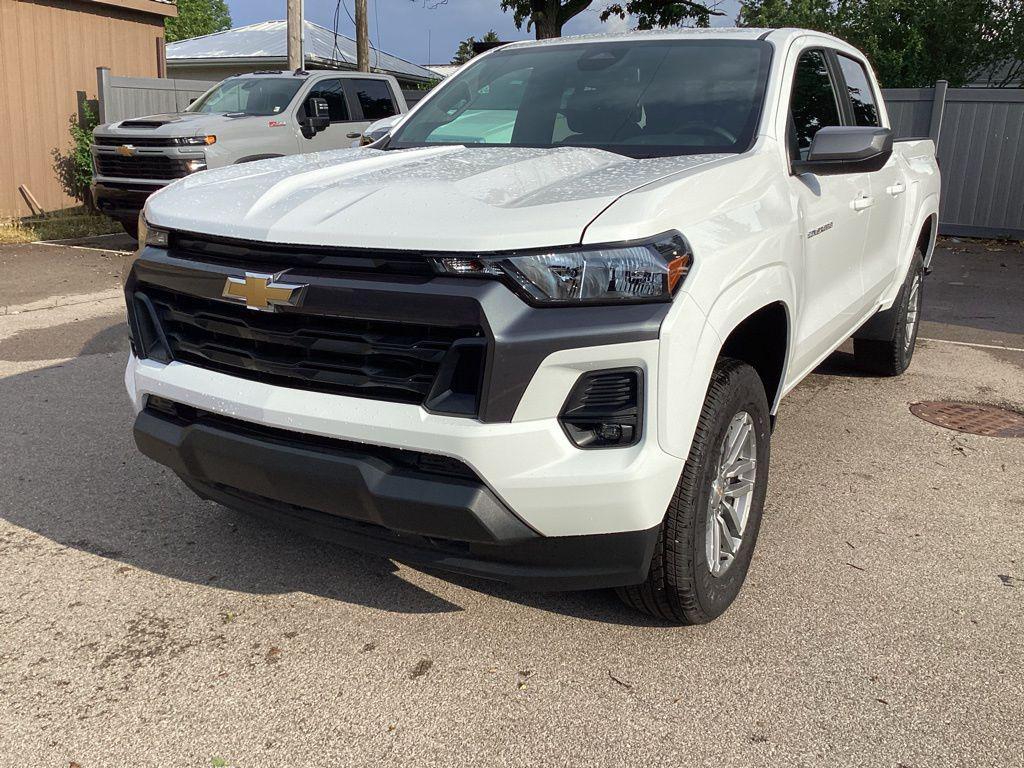 new 2024 Chevrolet Colorado car, priced at $42,125