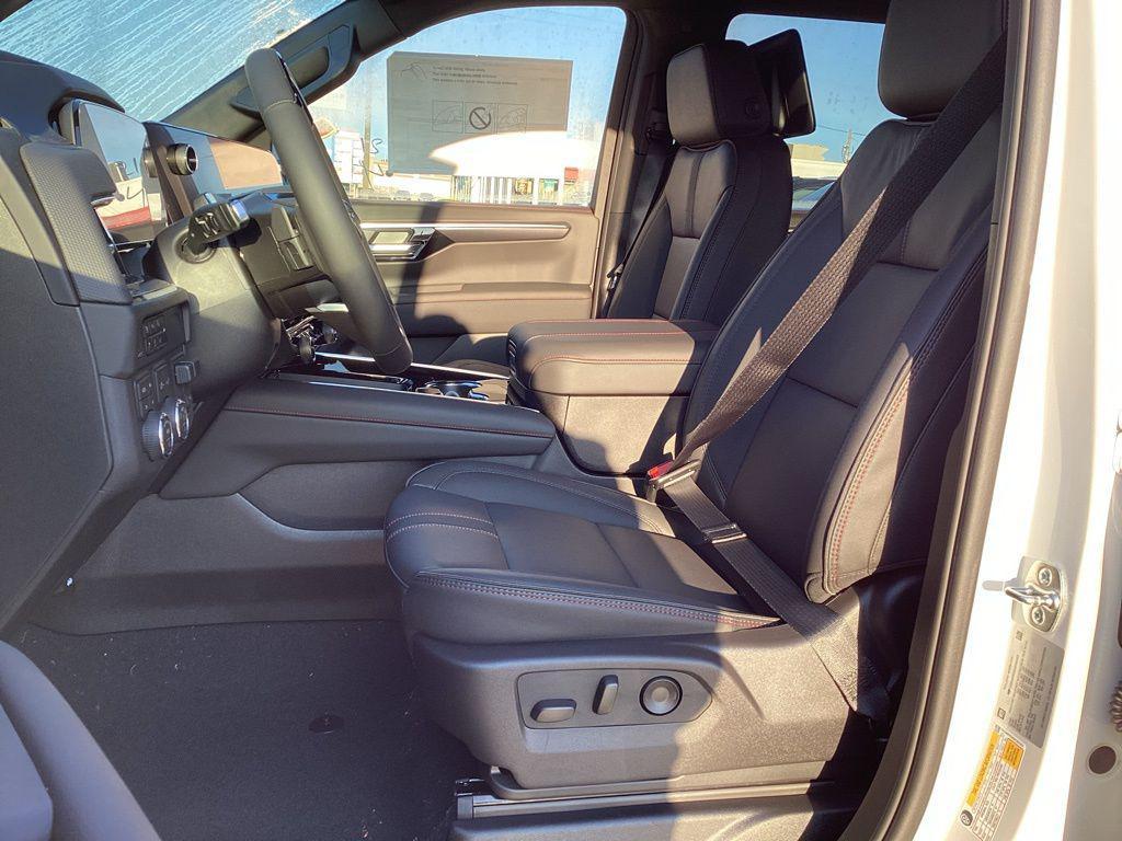 new 2025 Chevrolet Tahoe car, priced at $89,305