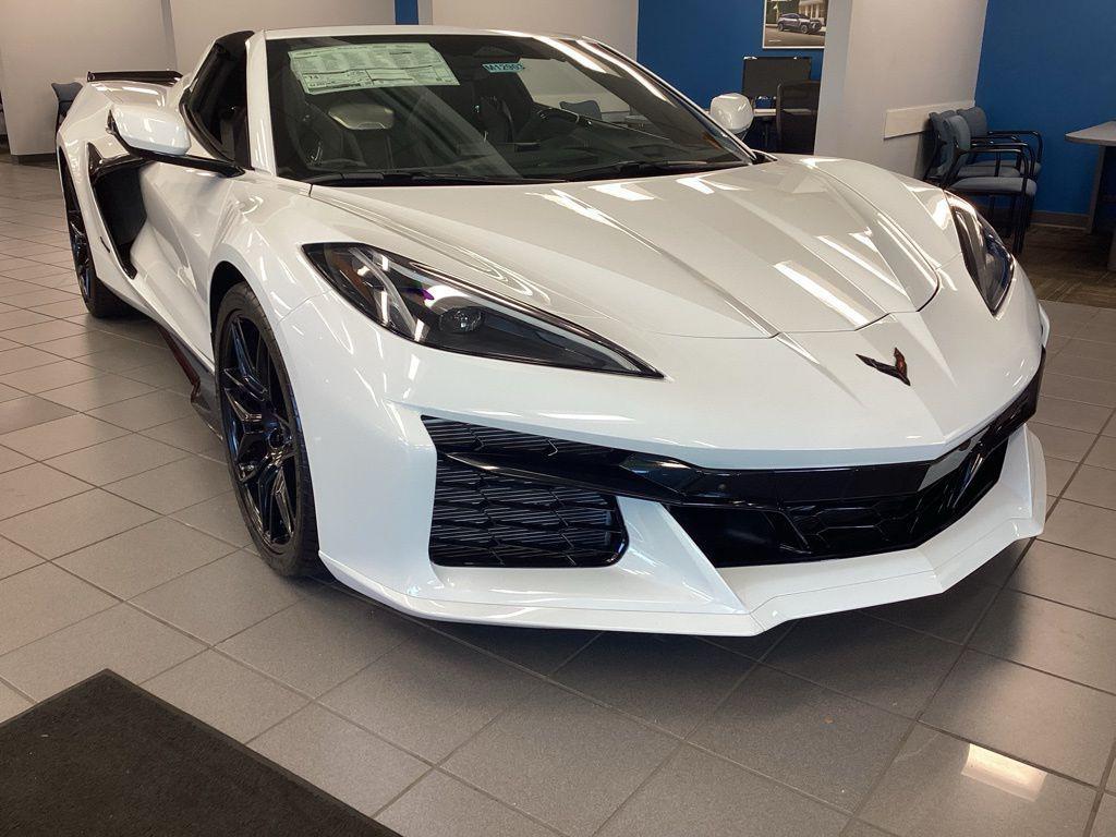 new 2025 Chevrolet Corvette car