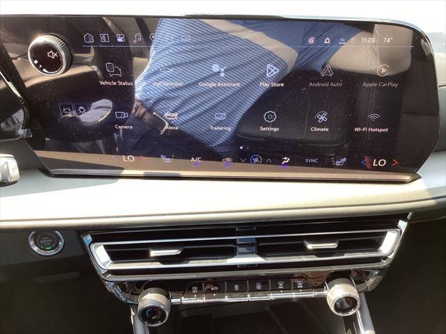 new 2025 Chevrolet Traverse car, priced at $47,520