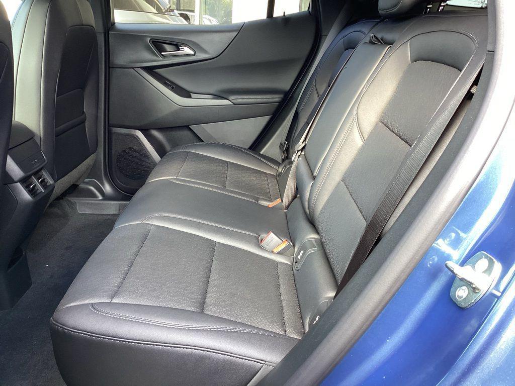 new 2026 Chevrolet Equinox car, priced at $34,870