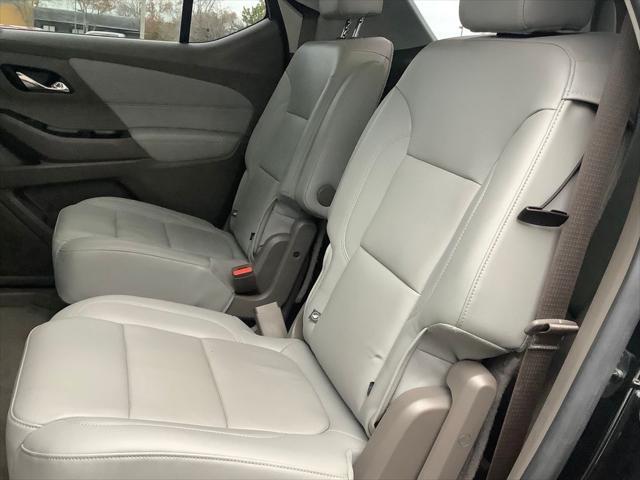 used 2021 Chevrolet Traverse car, priced at $31,697