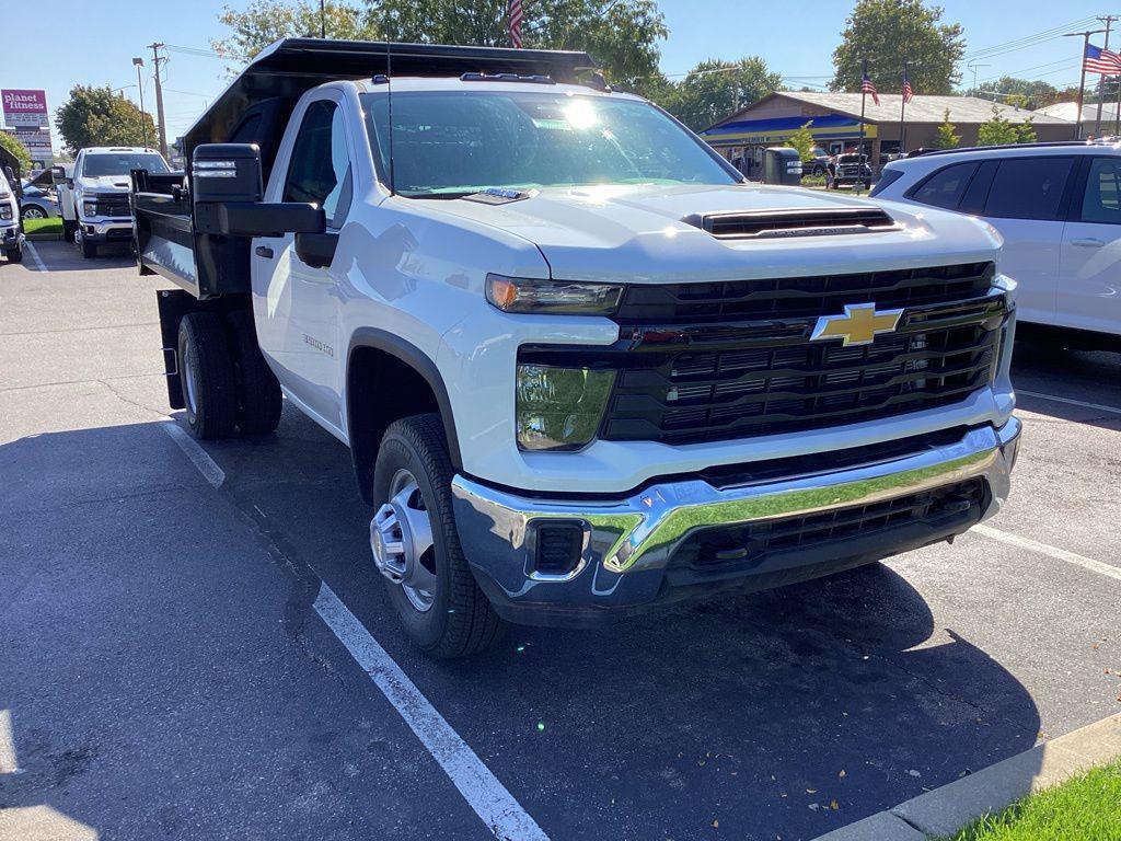 new 2025 Chevrolet Silverado 3500 car