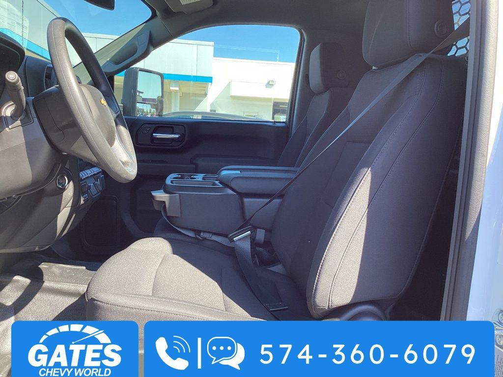 new 2025 Chevrolet Silverado 3500 car