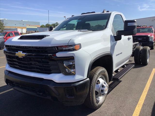 new 2025 Chevrolet Silverado 3500 car, priced at $49,343