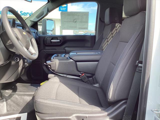 new 2025 Chevrolet Silverado 3500 car