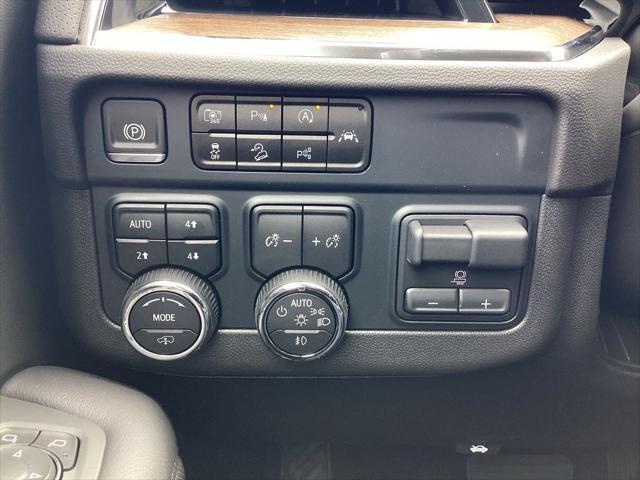 new 2025 Chevrolet Suburban car, priced at $99,825