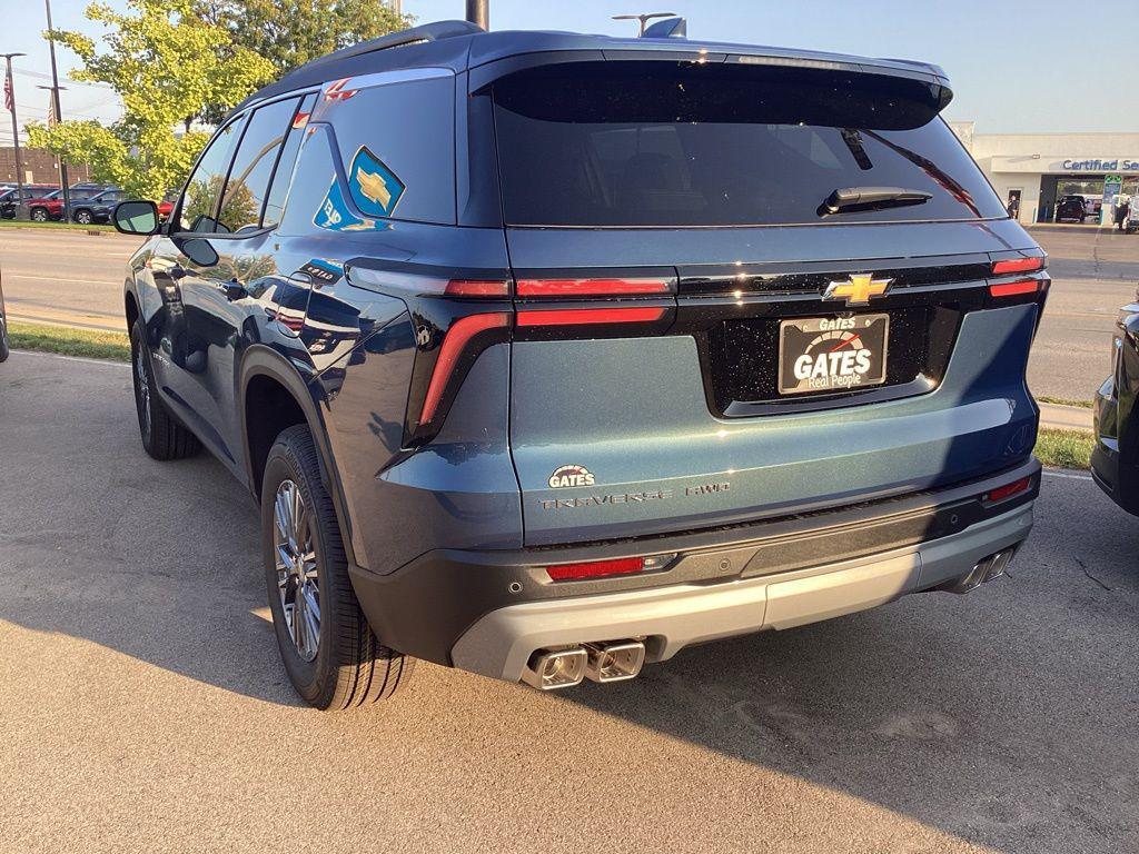 new 2026 Chevrolet Traverse car, priced at $44,695