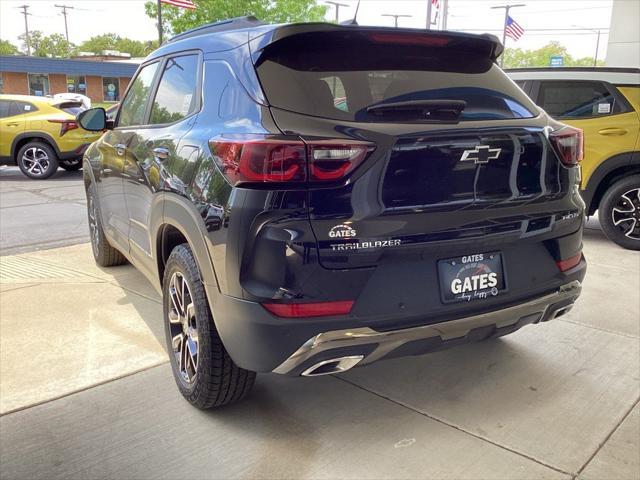 new 2025 Chevrolet TrailBlazer car, priced at $31,830