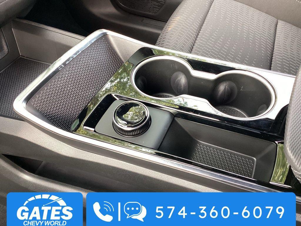 new 2026 Chevrolet Equinox car, priced at $33,040