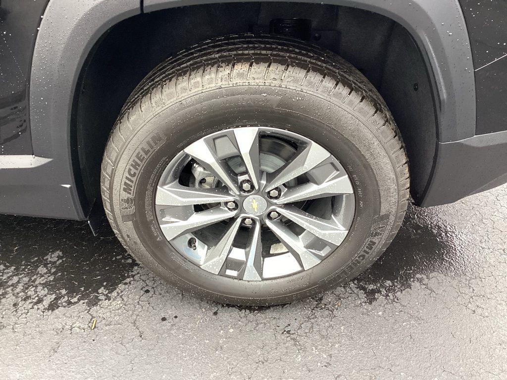 new 2026 Chevrolet Equinox car, priced at $35,315