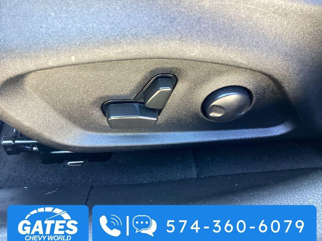 used 2023 Jeep Renegade car, priced at $23,457
