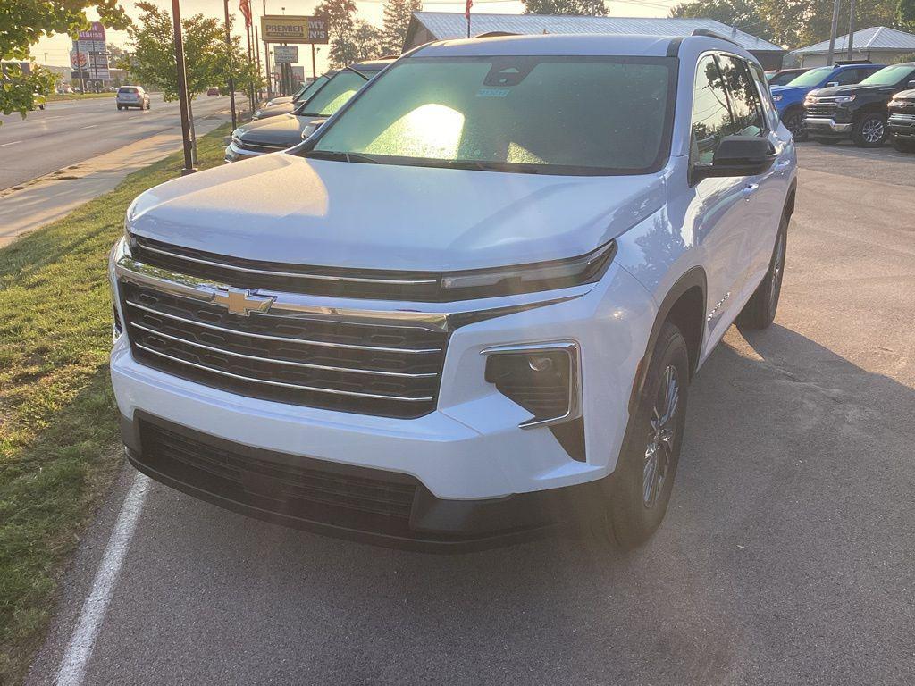 new 2026 Chevrolet Traverse car, priced at $45,690