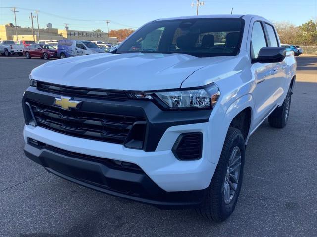 new 2024 Chevrolet Colorado car, priced at $39,405