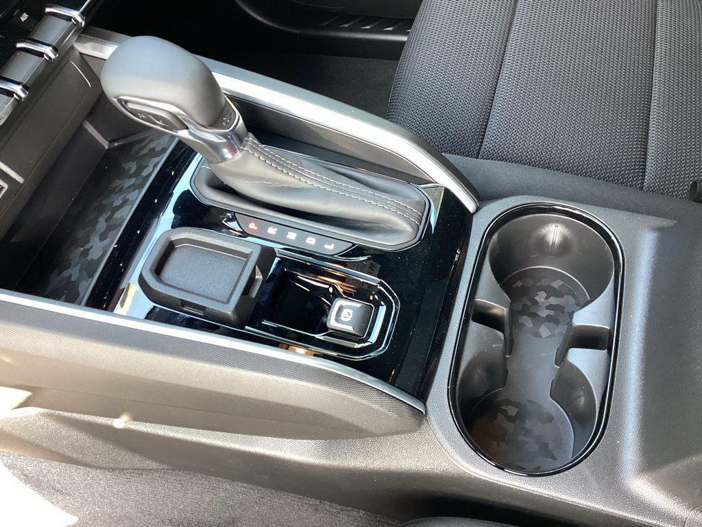 new 2025 Chevrolet Colorado car, priced at $38,590