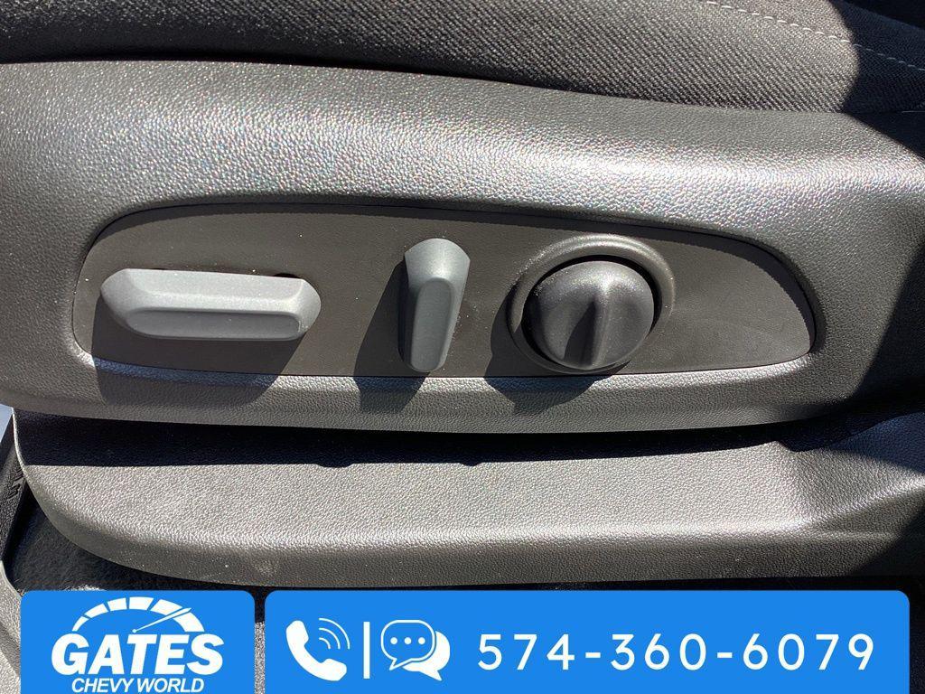 used 2022 Chevrolet Traverse car, priced at $30,484