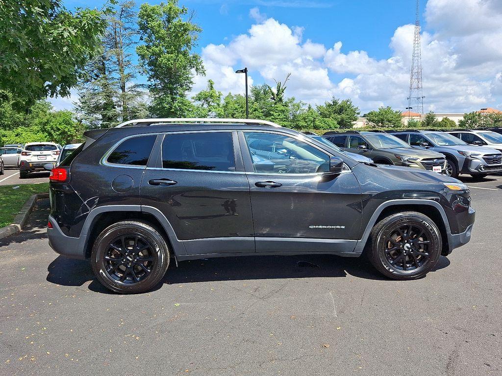 used 2016 Jeep Cherokee car, priced at $8,995