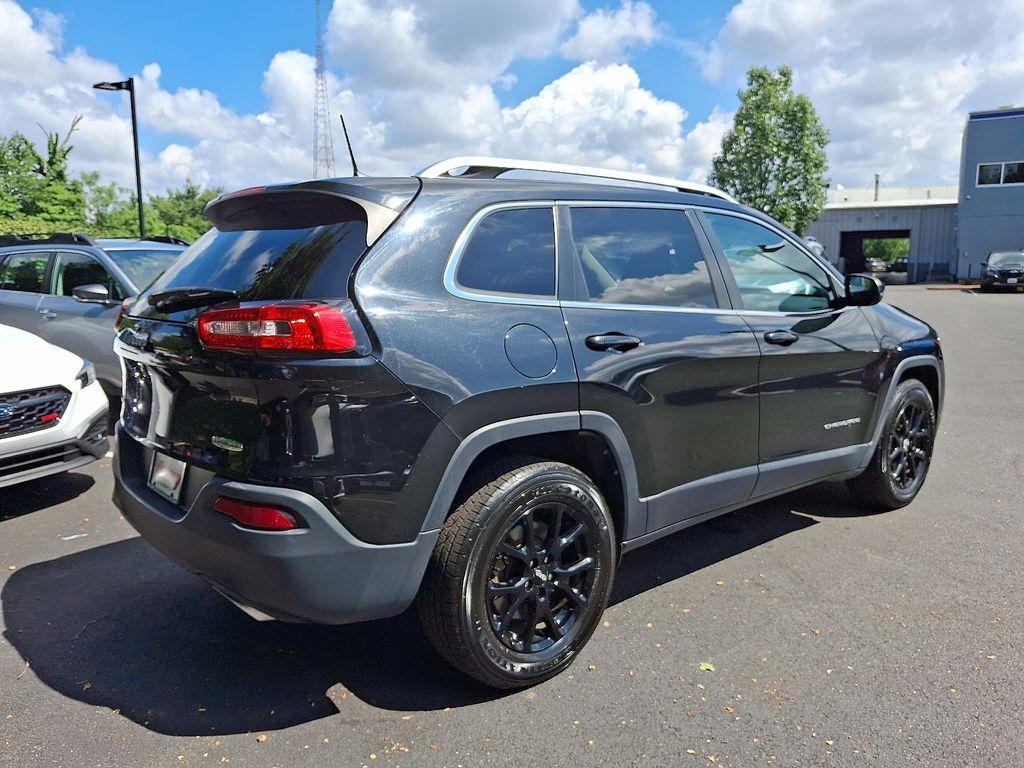 used 2016 Jeep Cherokee car, priced at $8,995