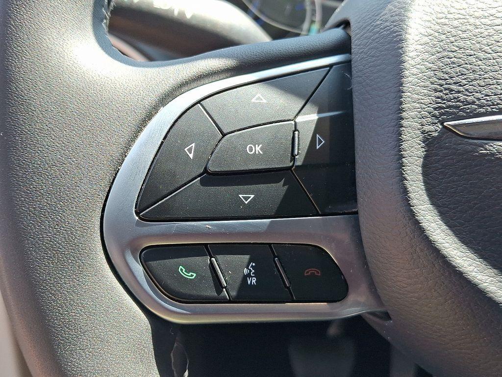 used 2023 Chrysler Pacifica car, priced at $23,495