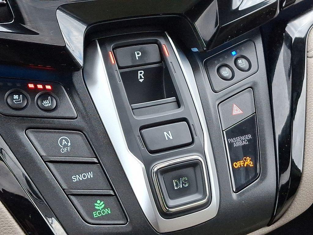 used 2018 Honda Odyssey car, priced at $23,995