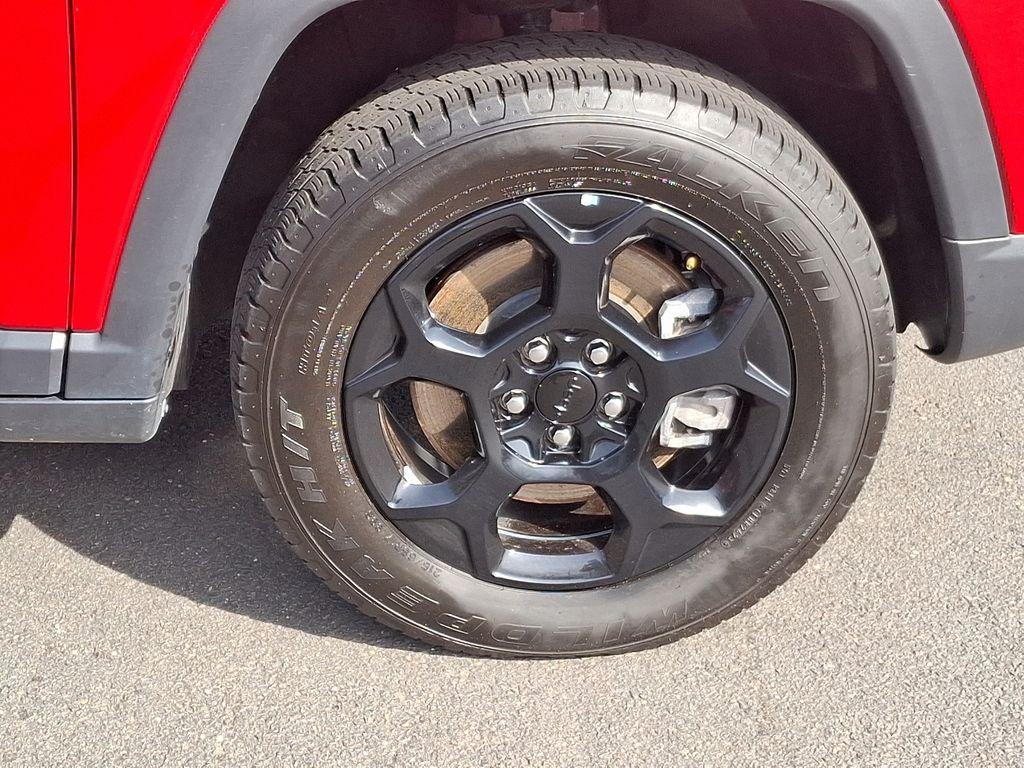 used 2024 Jeep Compass car, priced at $29,995