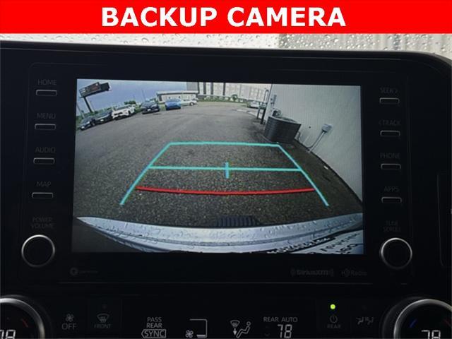 used 2022 Toyota Highlander car, priced at $40,499