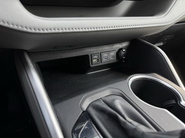 used 2022 Toyota Highlander car, priced at $42,498