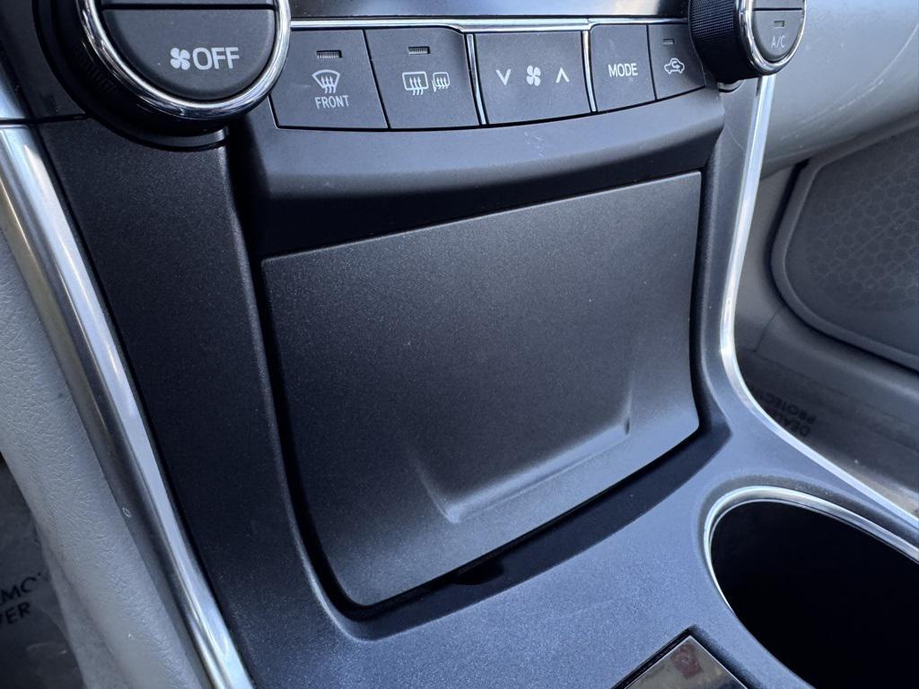 used 2017 Toyota Camry Hybrid car, priced at $20,697