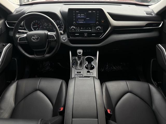 used 2022 Toyota Highlander car, priced at $42,500