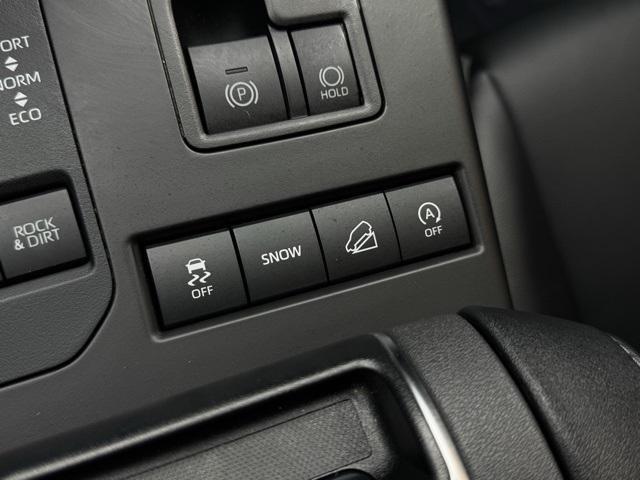 used 2022 Toyota Highlander car, priced at $42,500