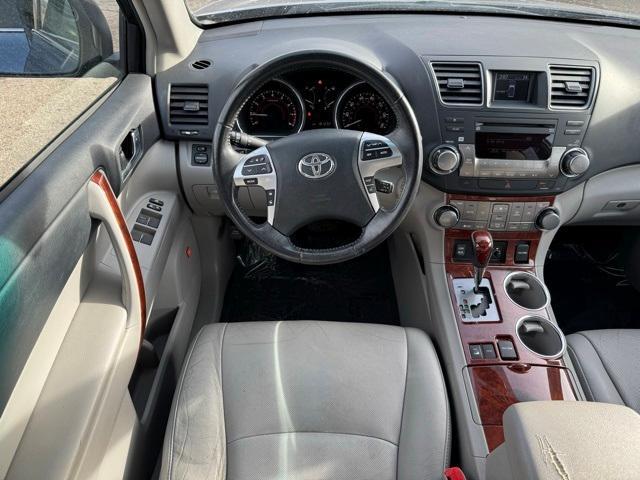 used 2012 Toyota Highlander car, priced at $11,591