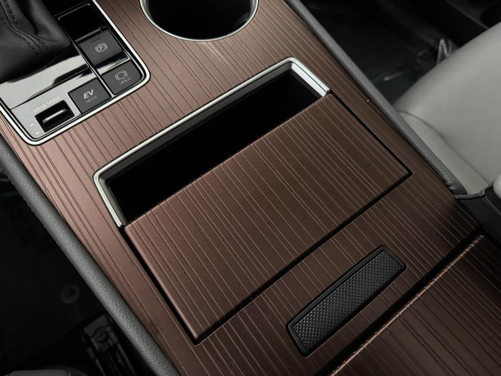 used 2024 Toyota Sienna car, priced at $39,299