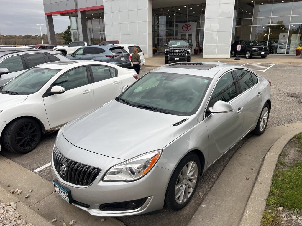 used 2014 Buick Regal car, priced at $11,000