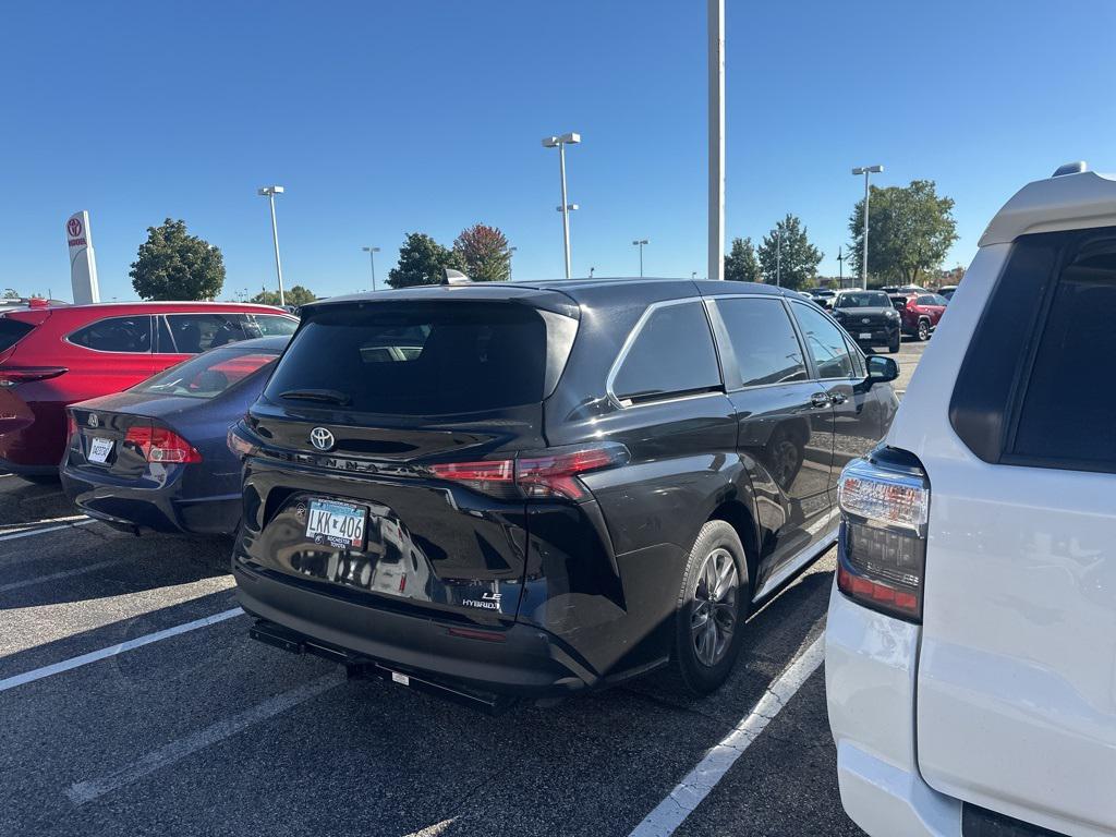 used 2022 Toyota Sienna car, priced at $33,500