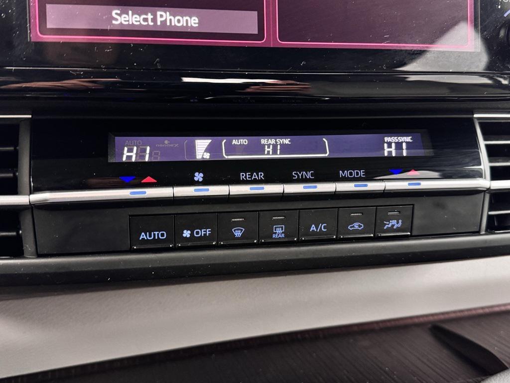 used 2022 Toyota Sienna car, priced at $31,999