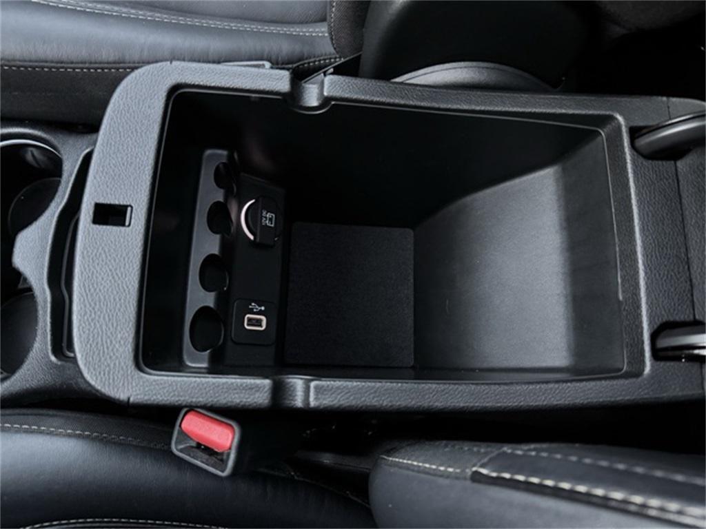 used 2018 Jeep Cherokee car, priced at $15,999