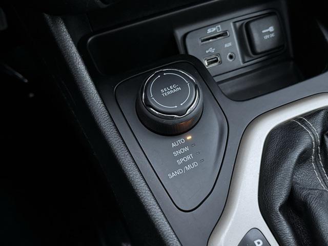 used 2018 Jeep Cherokee car, priced at $15,999