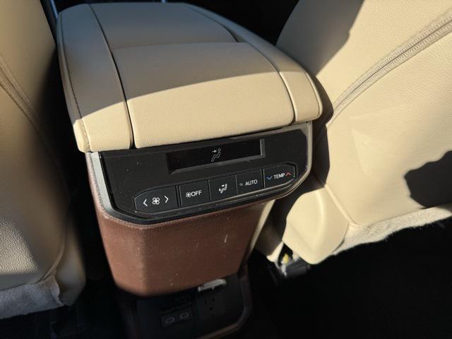 used 2022 Toyota Highlander car, priced at $46,498