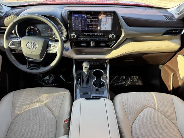 used 2022 Toyota Highlander car, priced at $46,498